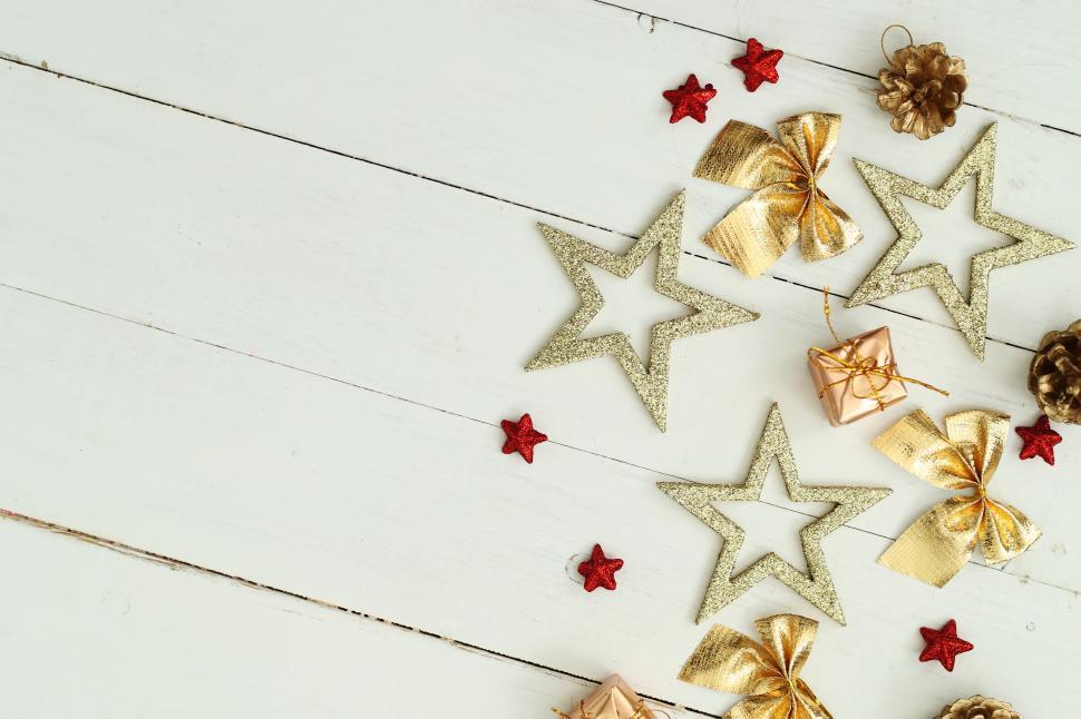 Free Image of Star shaped decorations 