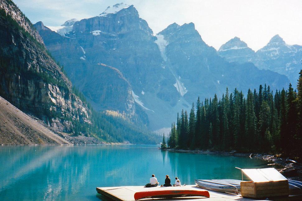 Free Image of Morain Lake Alberta Canada 