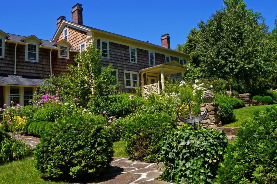 Free Image of Home Backyard Garden Landscape Design 