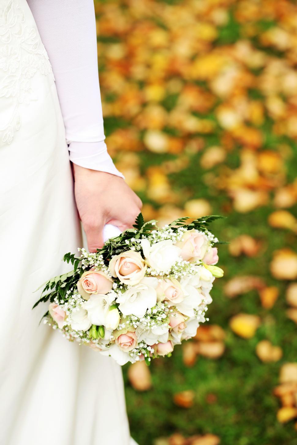 Free Image of Bridal Flowers 
