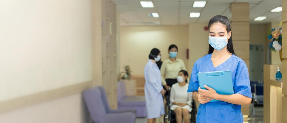 Download Free Stock Photo of Female Medical personnel in the hospital halls 