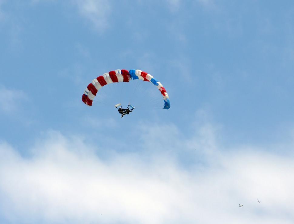 Free Image of Parachutes team 