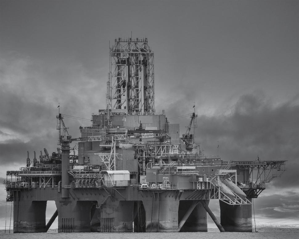 Free Image of Offshore drilling platform 