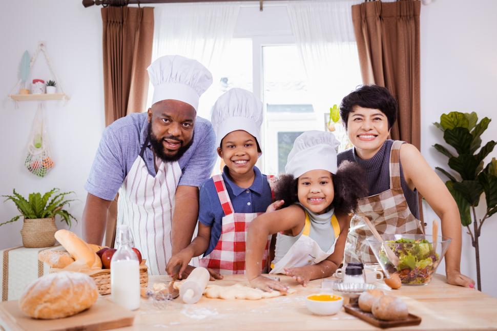 Free Image of Portrait of family baking together 