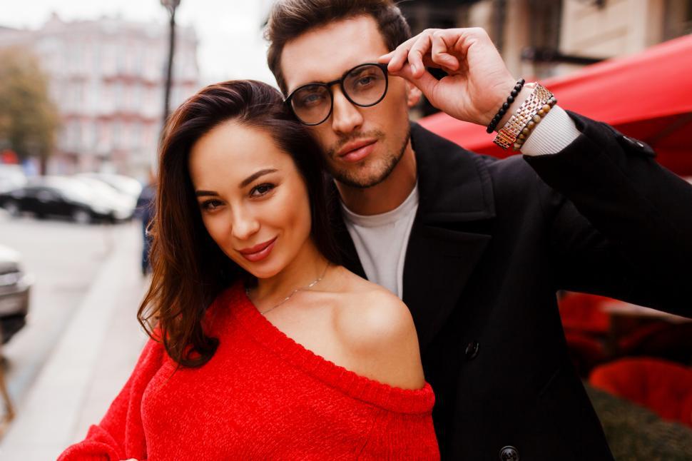 Free Image of Portrait of happy lovely brunette woman and handsome man in glasses 