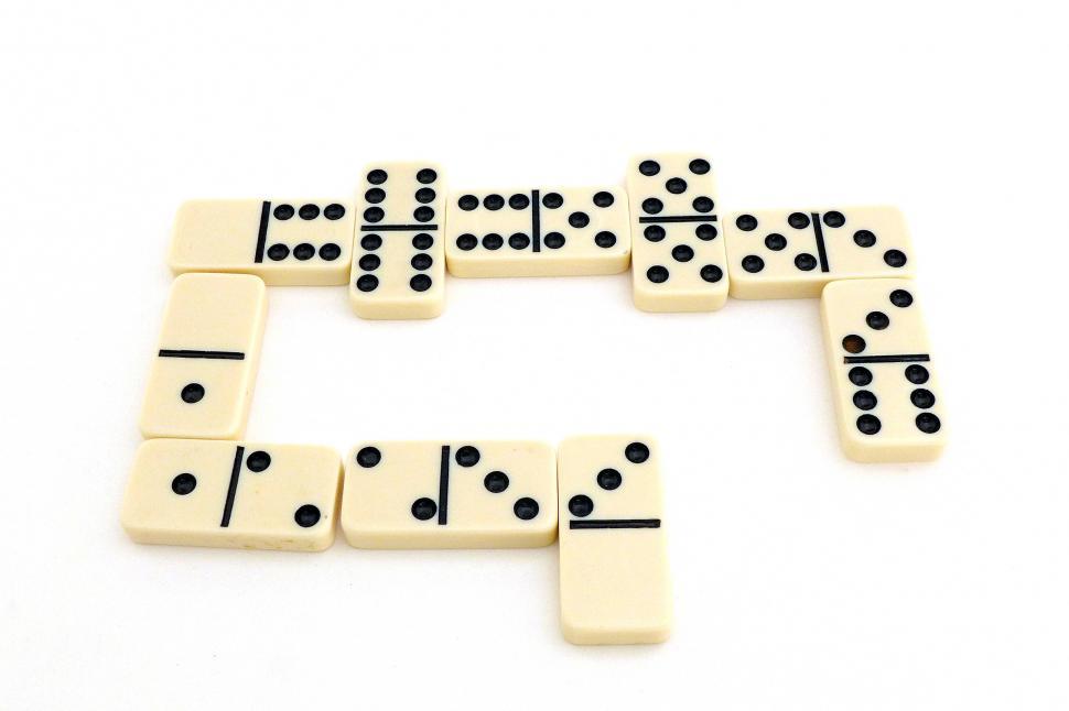 Free Image of Dominos Game 