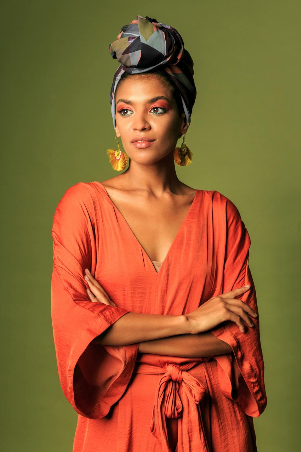 Free Image of Young black fashion model with traditional african style 