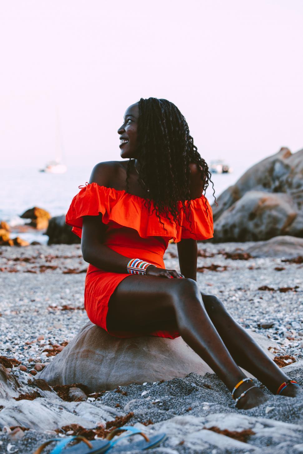 Free Image of Young black woman at the beach 
