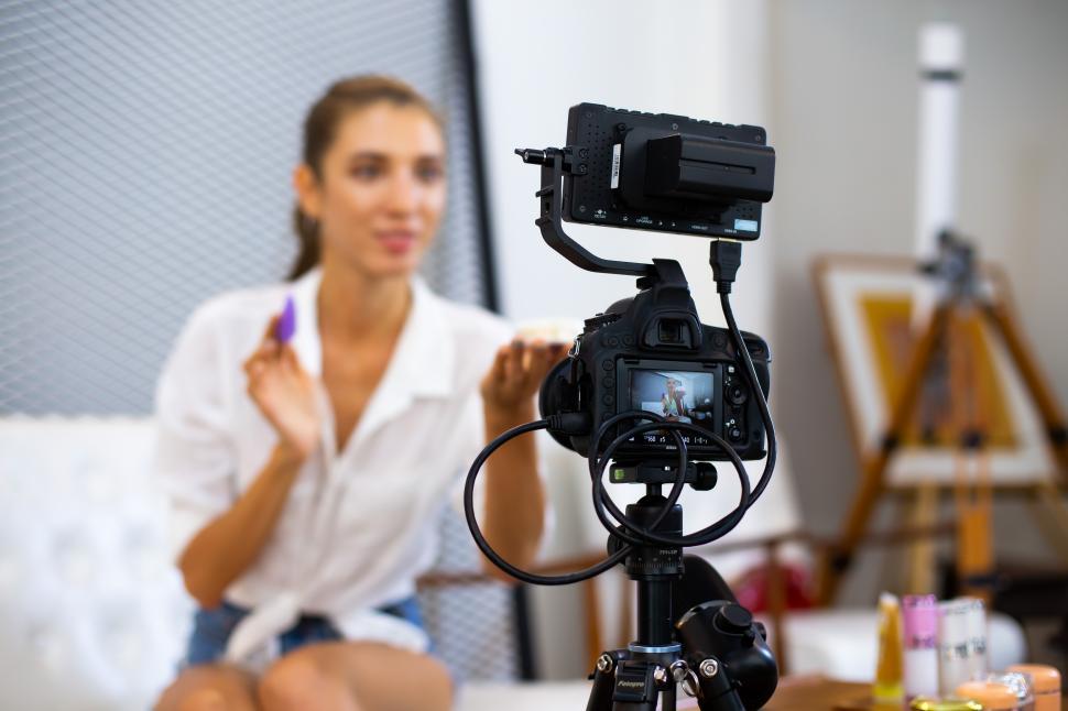 Free Image of Young woman fashion blogger recording new content 