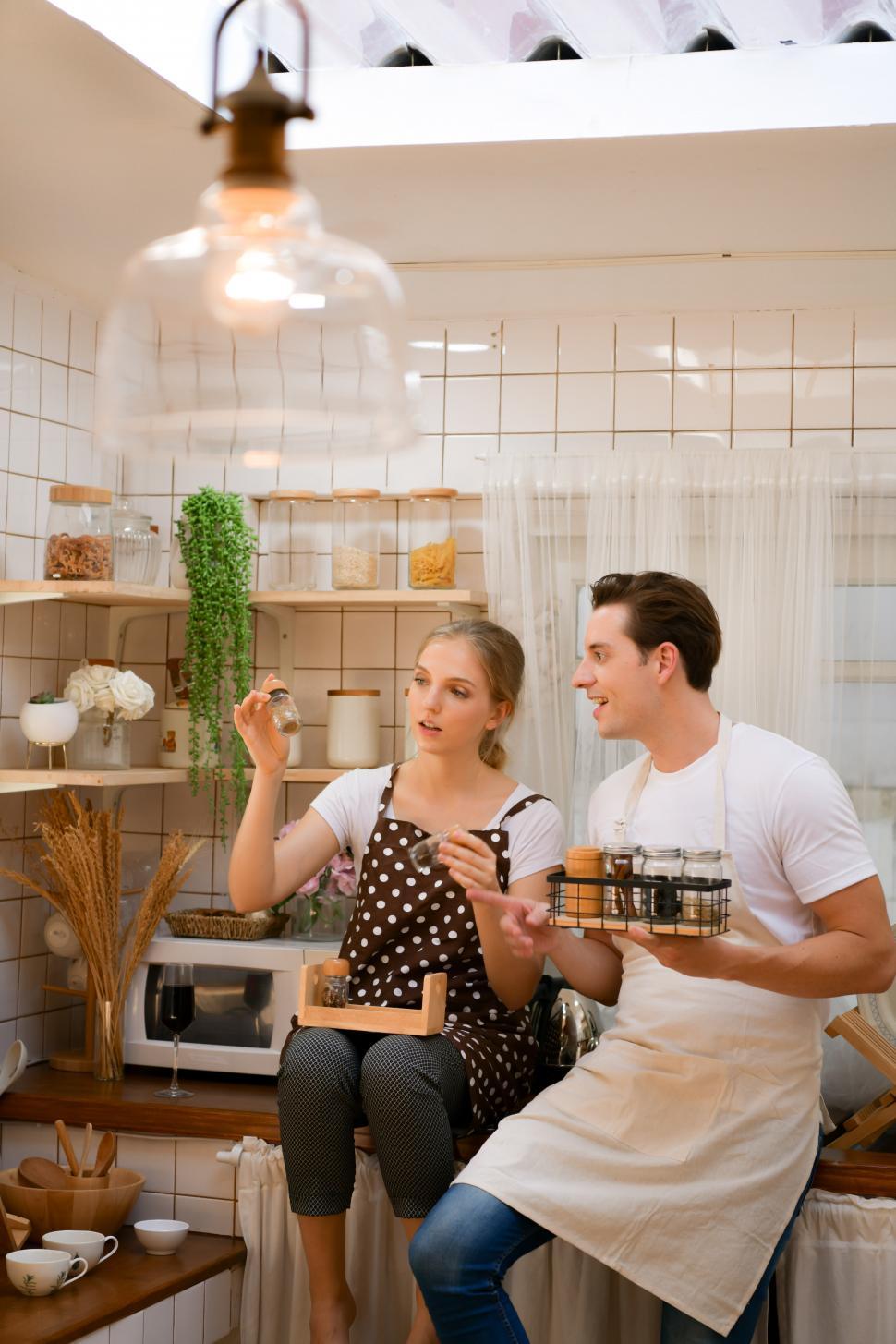 Free Image of Young couple in the kitchen 