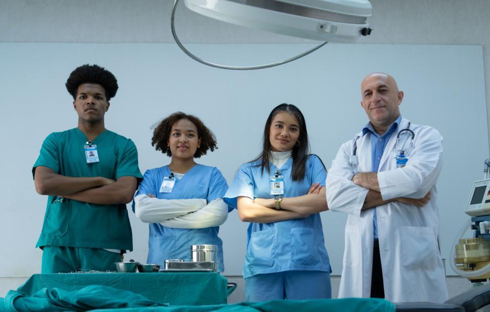 Free Image of Medical professors and medical students team 