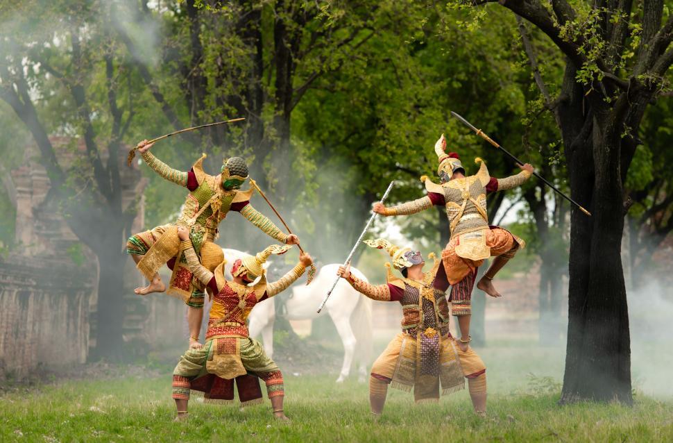 Free Image of Khon, Is a classical Thai dance. Group of giant characters from the Tosakan side. 