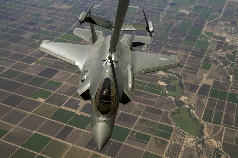 Free Image of F-35 fighter jet aerially refueling  