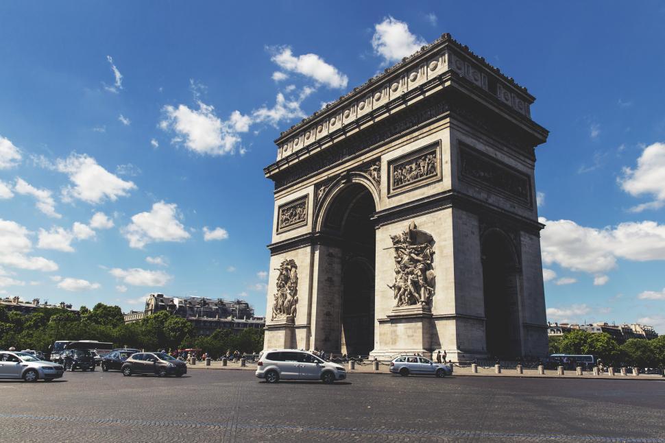 Free Image of Arc De Triomphe Free Stock Photo 