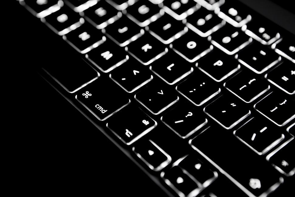 Free Image of Backlit Black Mac Keyboard Free Stock Photo 