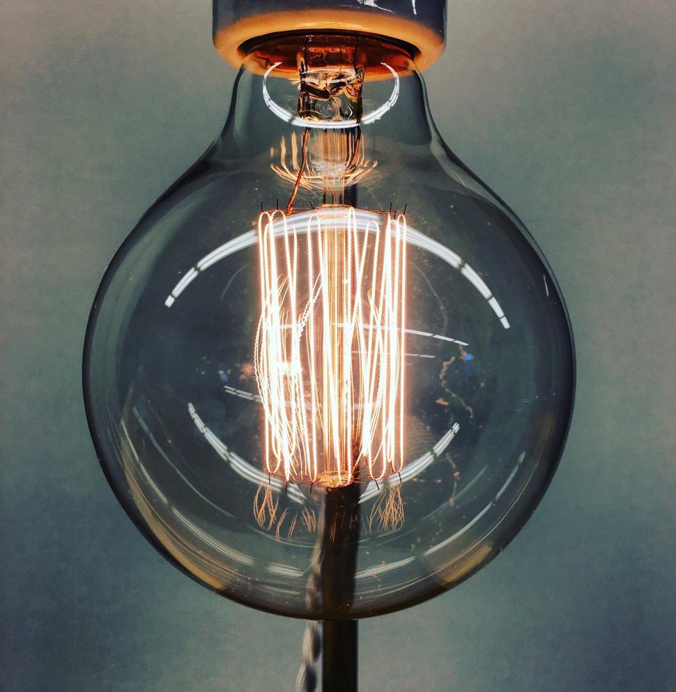 Free Image of A light bulb with a filament 
