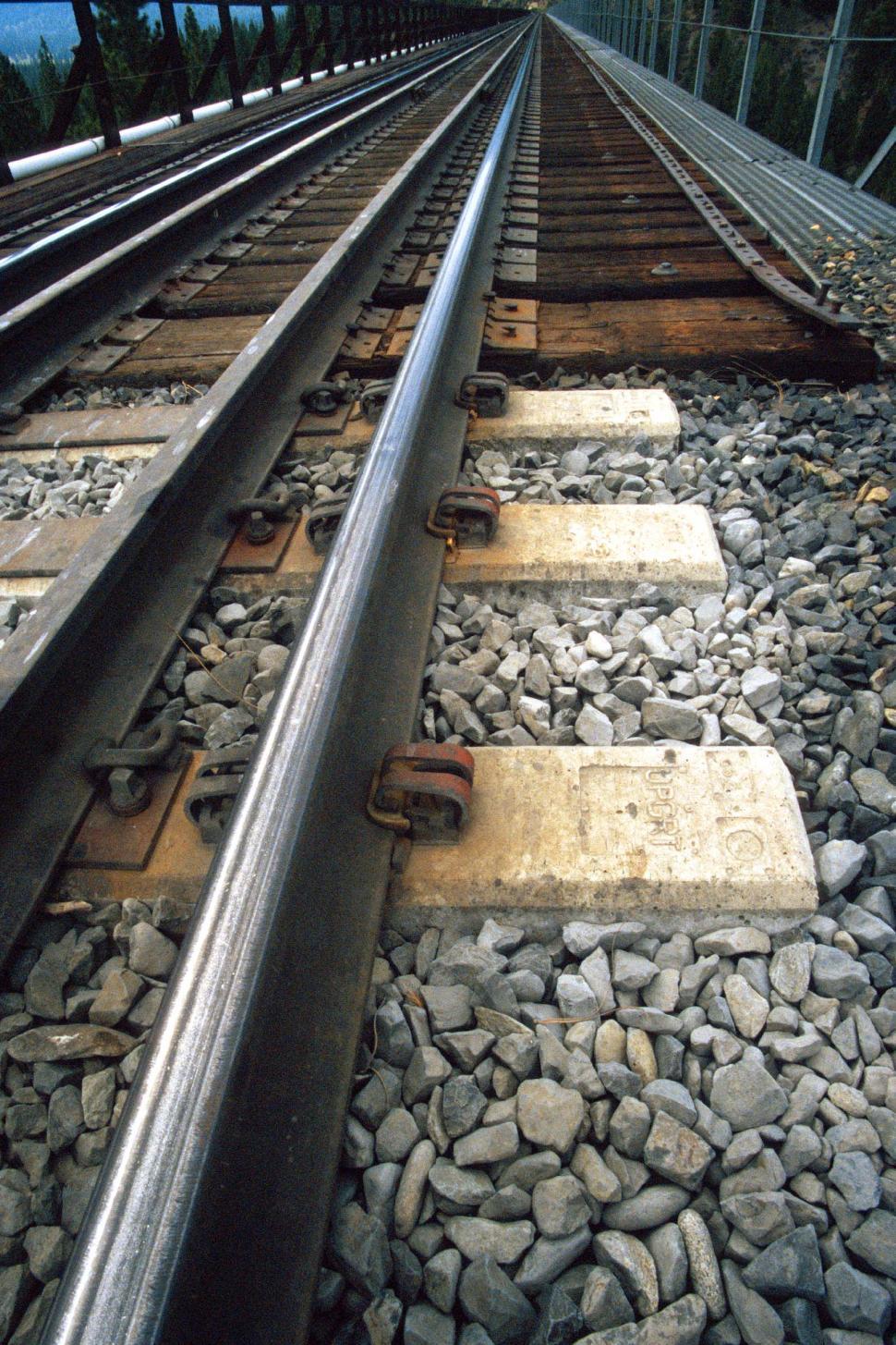 Free Image of Rails and tracks  