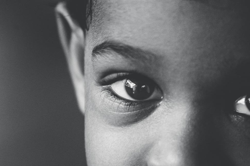 Free Image of A close up of a child s eye 
