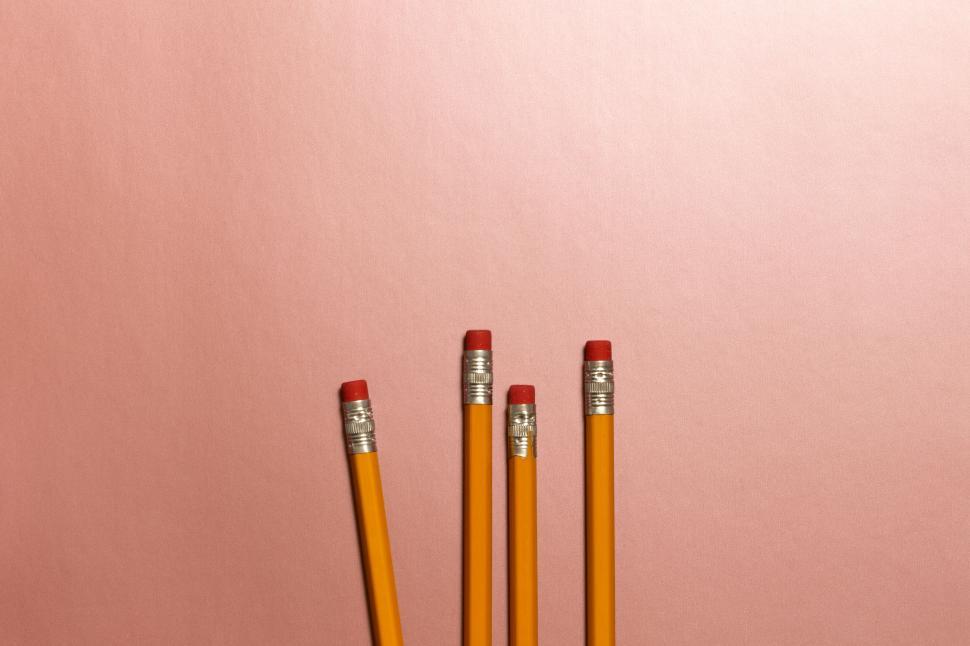 Free Image of A group of pencils with erasers 