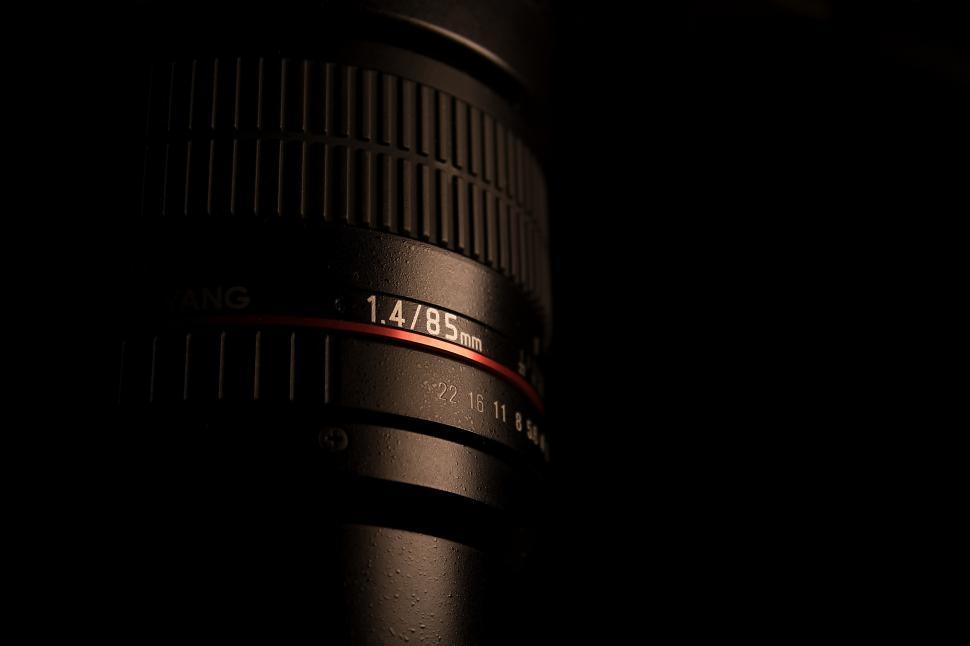 Free Image of A close up of a camera lens 