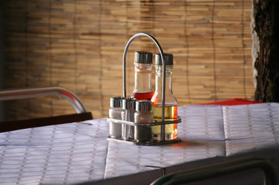 Free Image of A salt and pepper shakers on a table 