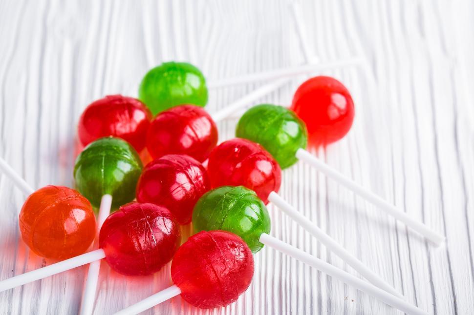 Free Image of A group of lollipops on sticks 