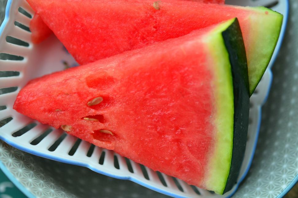 Free Image of A watermelon wedges in a bowl 
