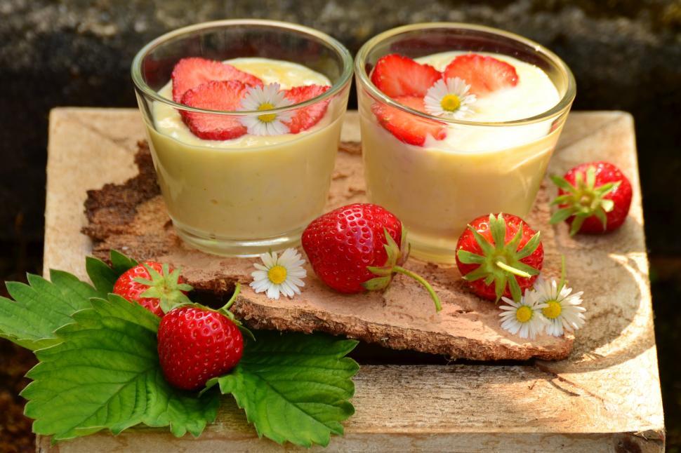 Free Image of Vanilla Dessert Free Stock Photo 