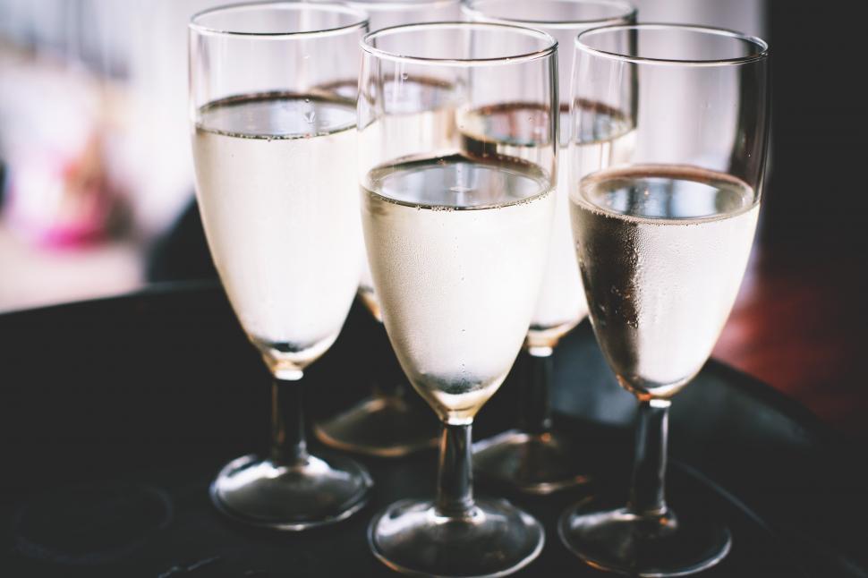 Free Image of A group of champagne glasses 