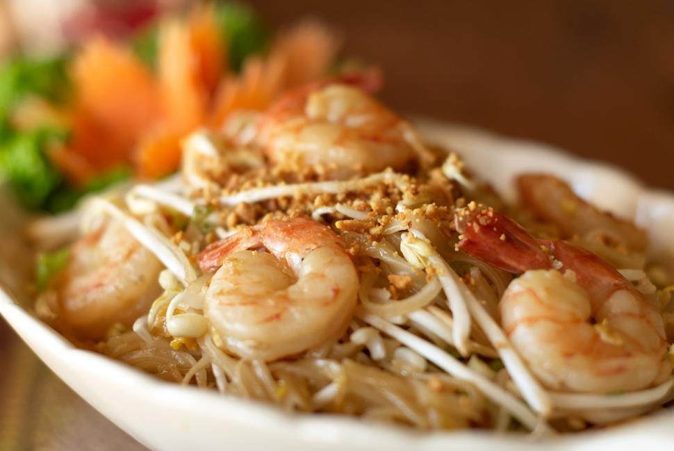 Free Image of A plate of food with shrimp 