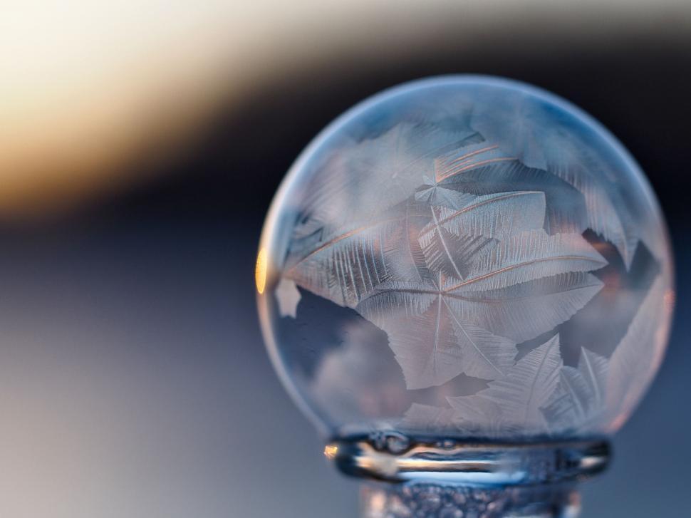 Free Image of A frozen bubble with frost on it 