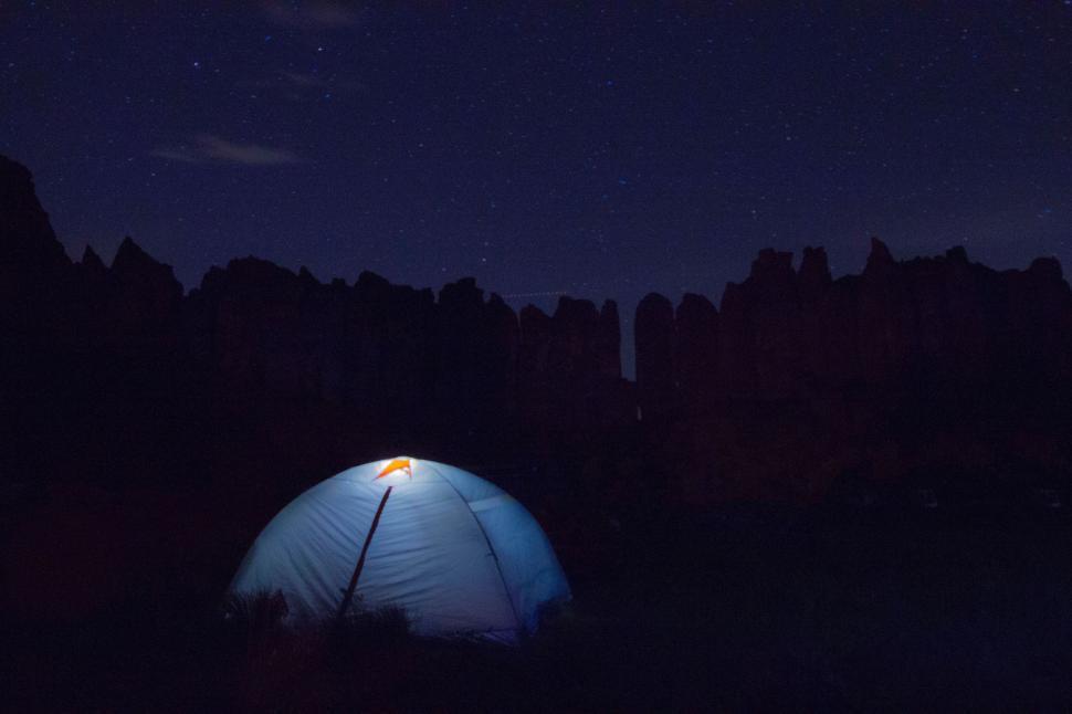 Free Image of A tent in the dark 