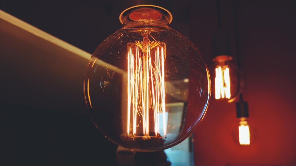 Free Image of A light bulb with filament 