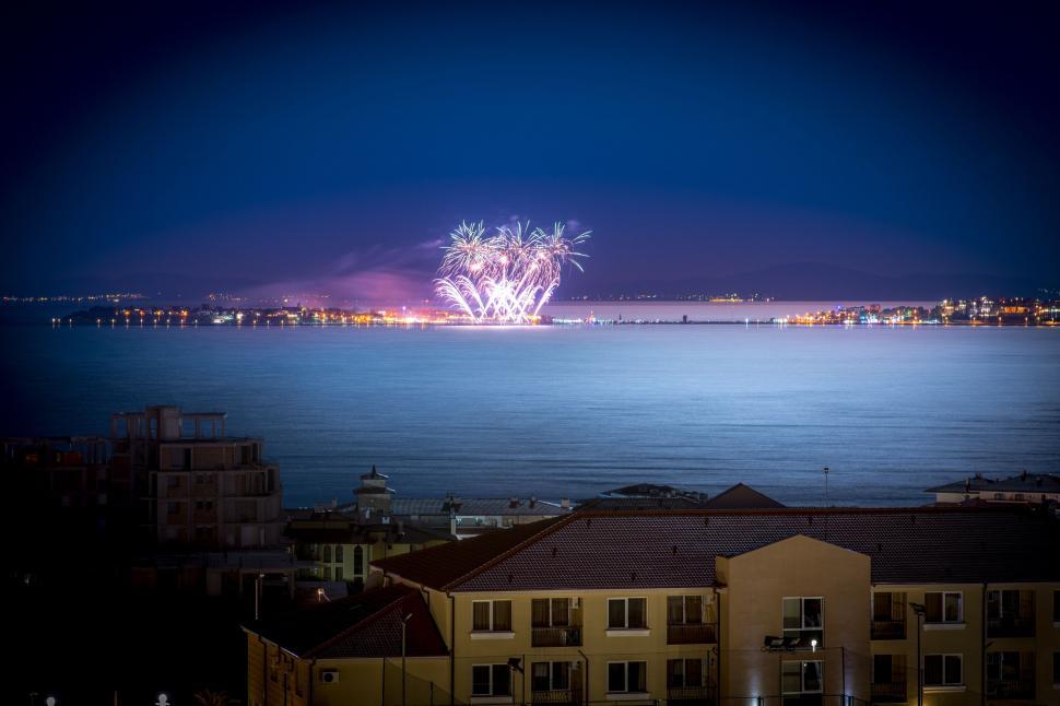 Free Image of Fireworks over a body of water 