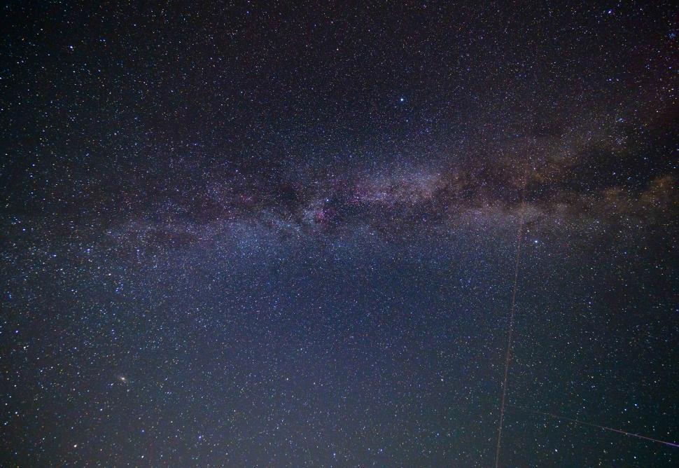 Free Image of Stars in the sky with a string 