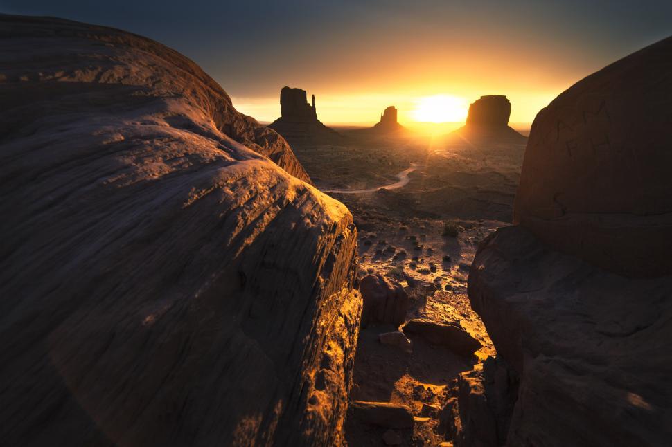 Free Image of A sunset over a desert 