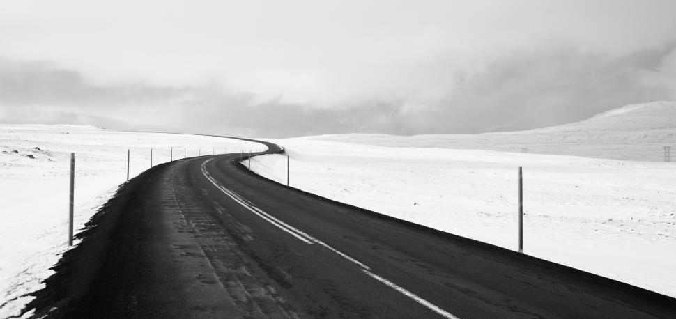 Free Image of A road in the snow 