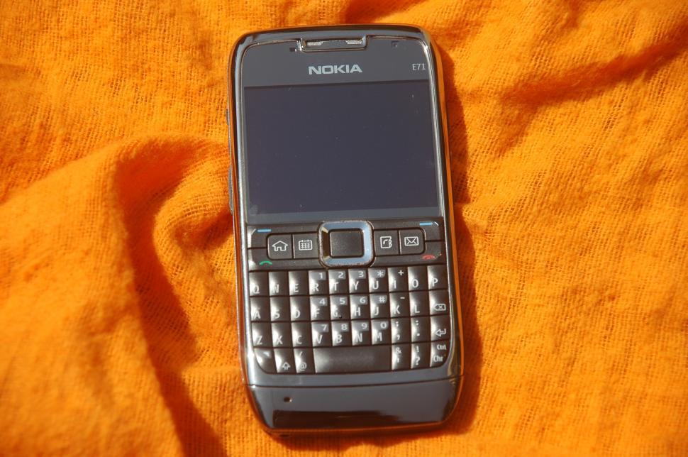 Free Image of Nokia-E71 
