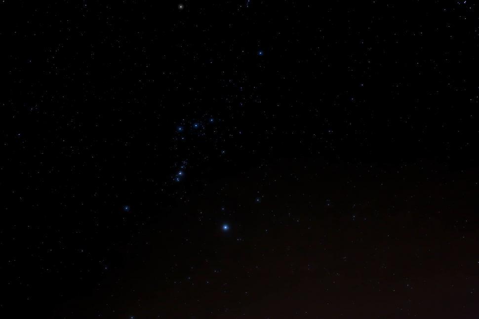 Free Image of Stars in the sky with a black background 