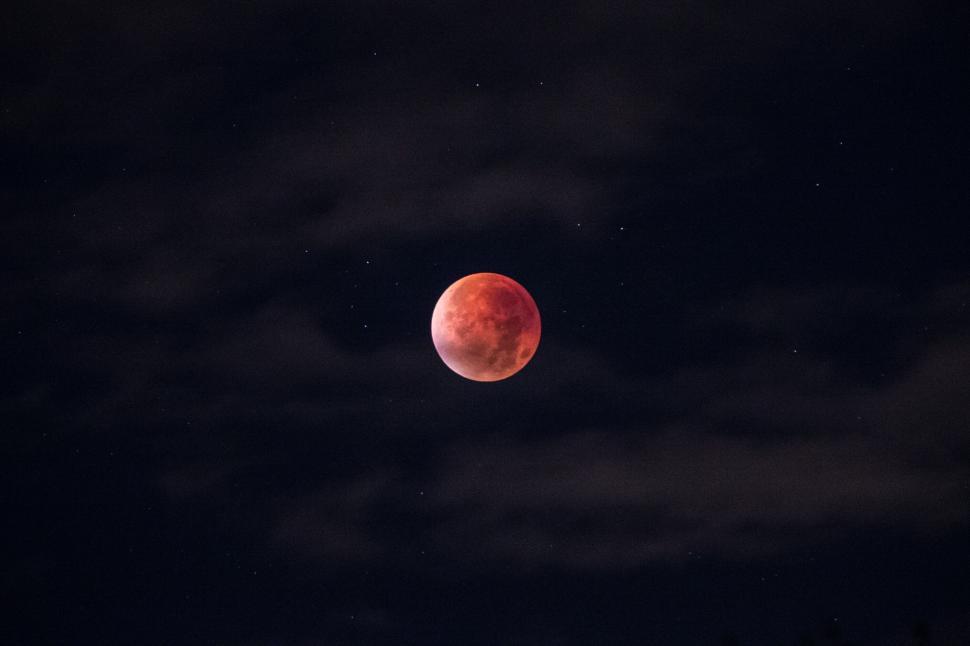Free Image of A red moon in the sky 