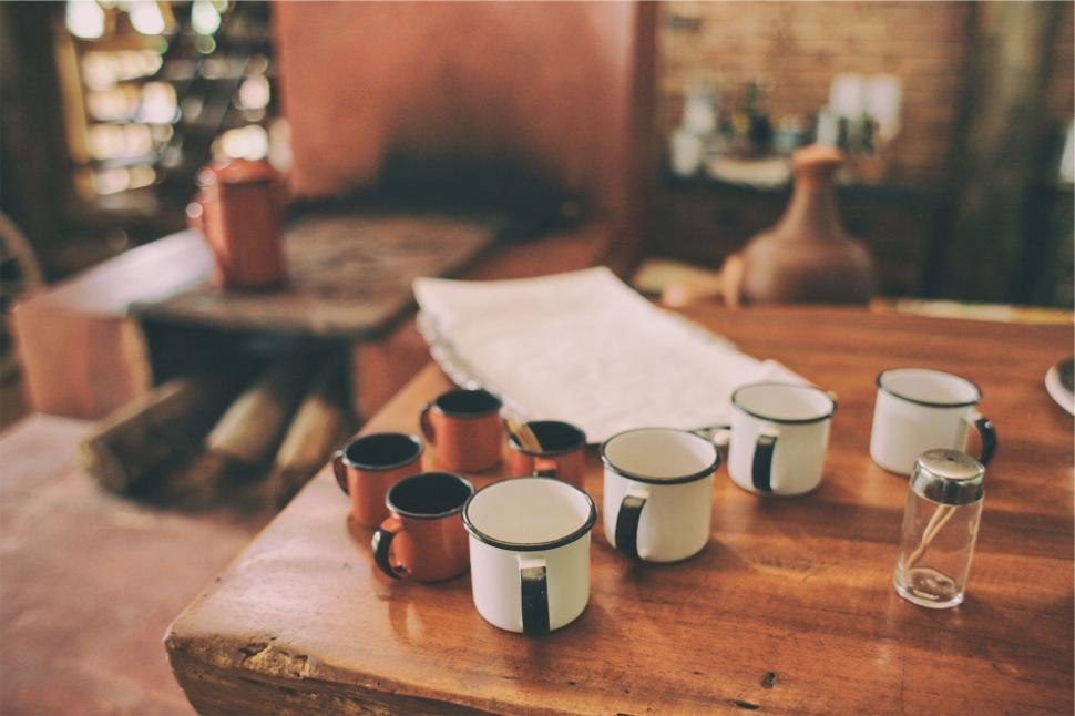 Free Image of A group of mugs on a table 