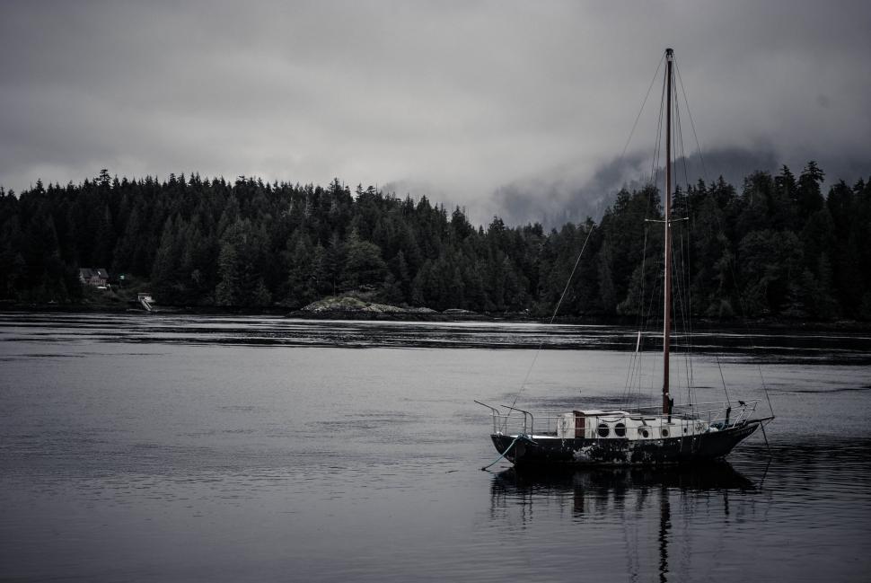 Free Image of A boat on the water 