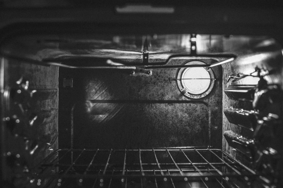 Free Image of An inside of an oven 