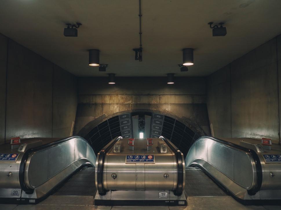 Free Image of A escalator in a subway 