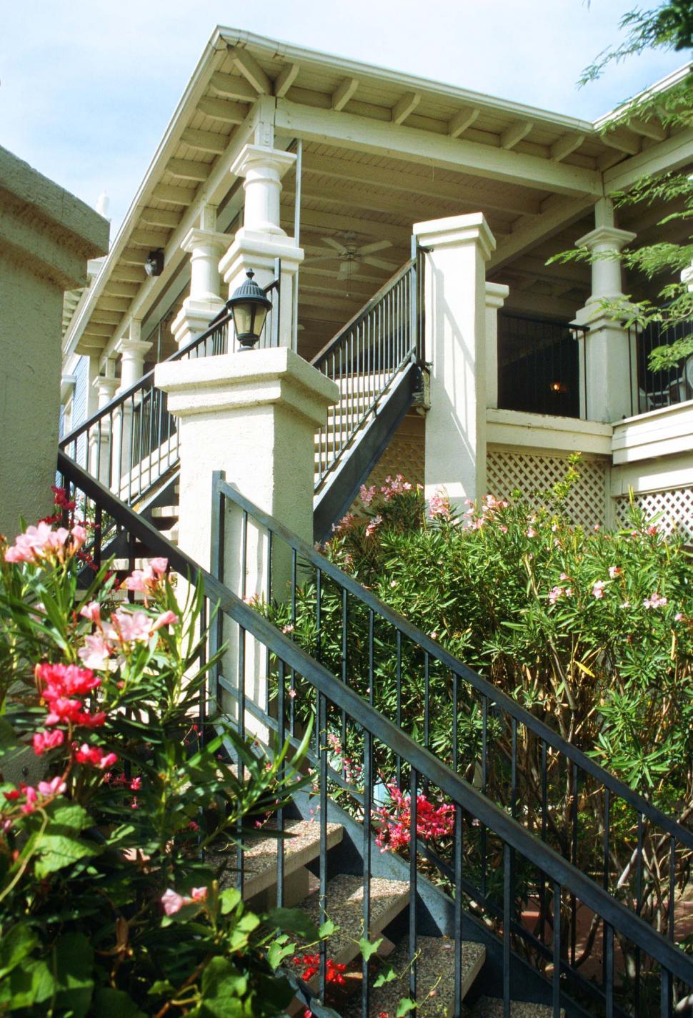 Free Image of Balcony and Steps 