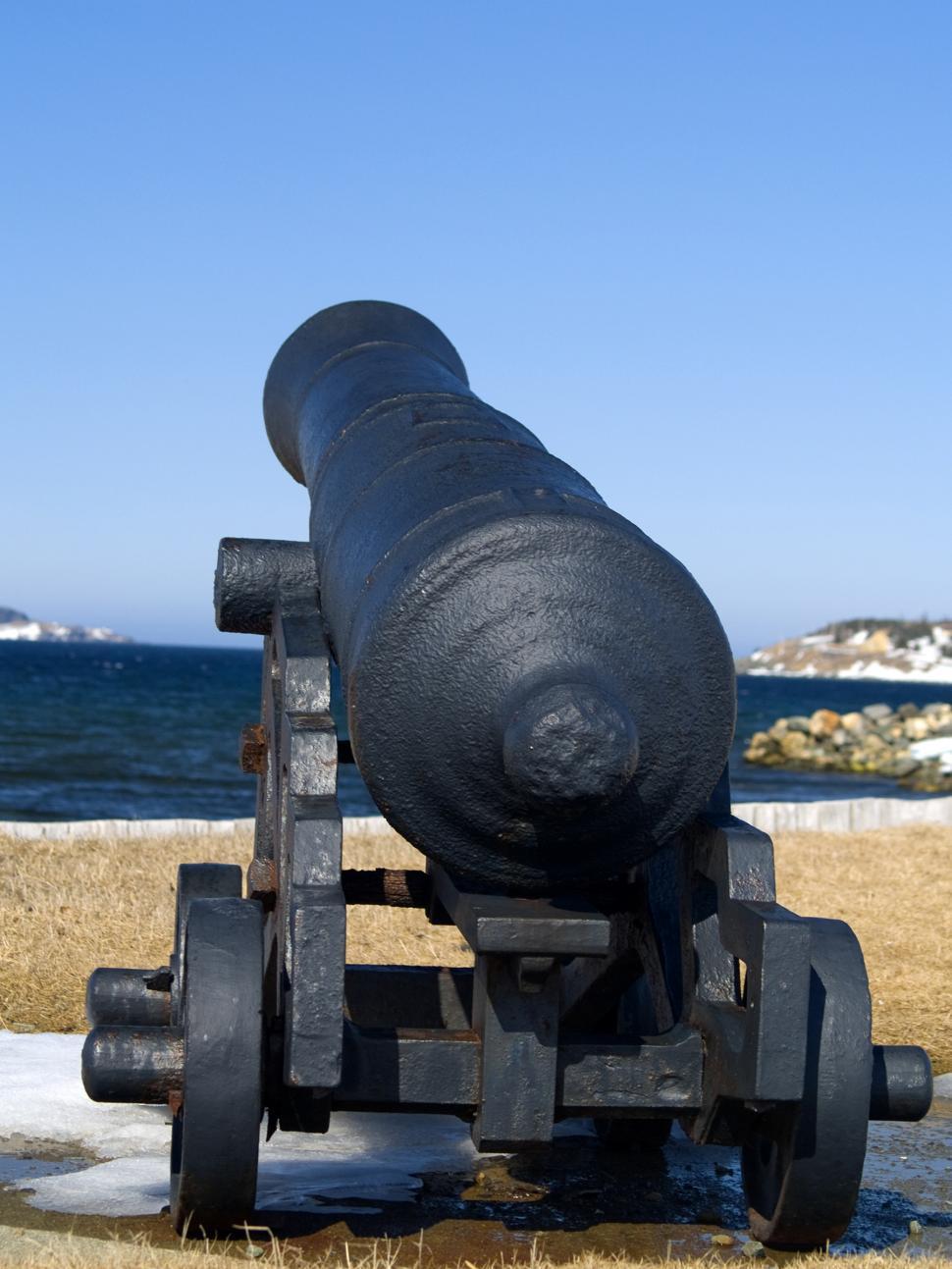 Free Image of Cannon 