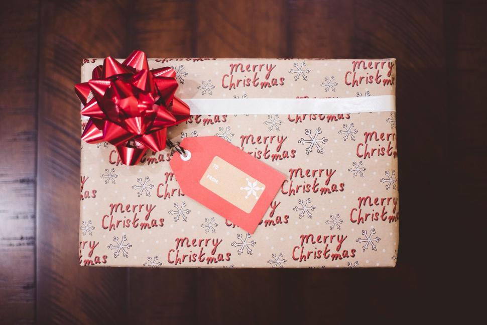 Free Image of Christmas gift box with festive decoration 