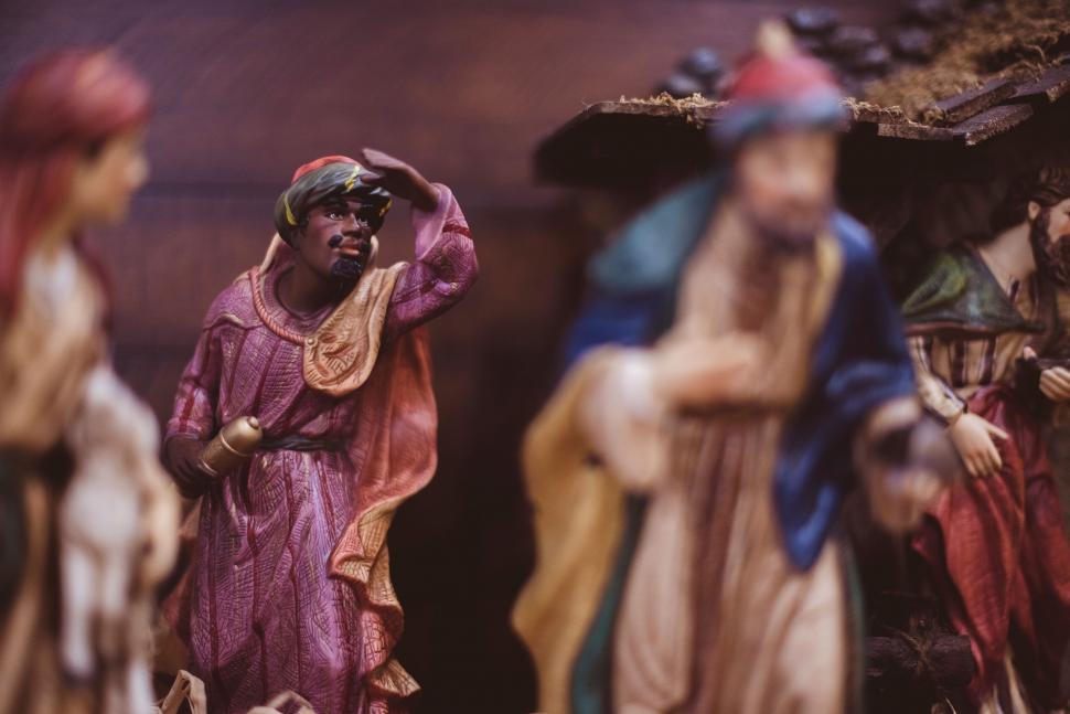 Free Image of Nativity scene figures with colorful robes 