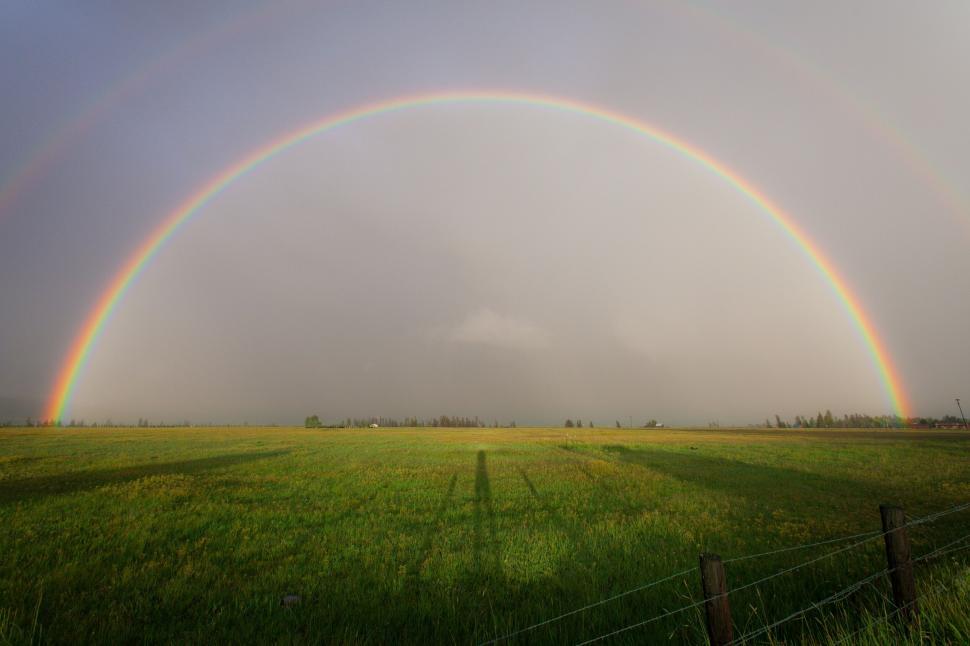 Free Image of Full double rainbow over green field 