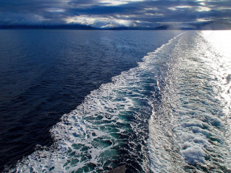 Free Image of Ocean trail left by a cruise ship 
